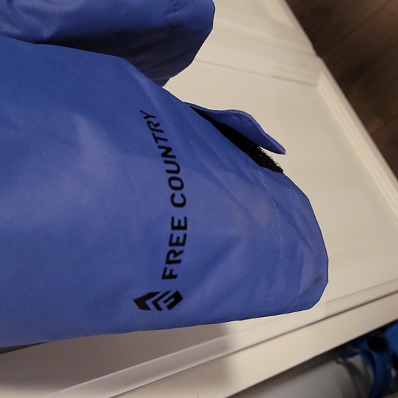 Winter coat - Picture 5 of 15